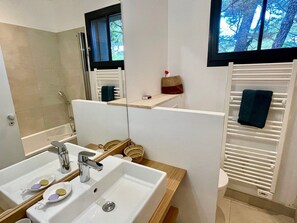 Bathroom - Modern Villa with Cap Ferret feeling A0306 (Lège-Cap-Ferret)