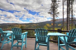 House, 6 Bedrooms | Tempat makan luar