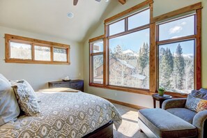 House, 4 Bedrooms | 4 bedrooms, free WiFi