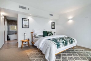 4 bedrooms, desk, iron/ironing board, bed sheets