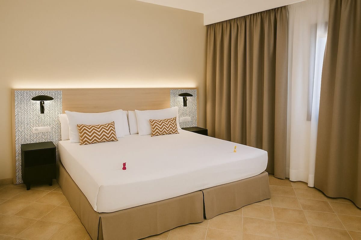 1 bedroom, in-room safe, bed sheets
