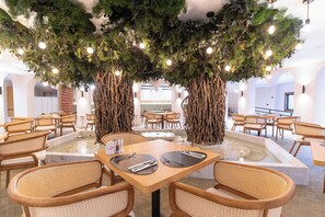 Restaurant - Arena Castillo (Antigua)