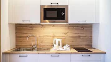 Familienapartment (2 adults + 2 children) | Eigene Küche | Mini-Kühlschrank, Mikrowelle, Herdplatte, Toaster
