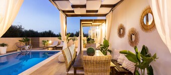 Villa Elisabeth View luxurious with POOL & BBQ !!!