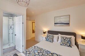4 bedrooms, iron/ironing board, free WiFi, bed sheets - Host & Stay | The Alby (Whitby)