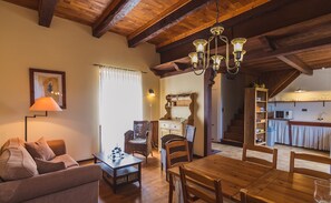 Ping pong - Domaine Leyvinie, gite Mourvedre, 10 minutes from the Dordogne River (Perpezac-le-Blanc)