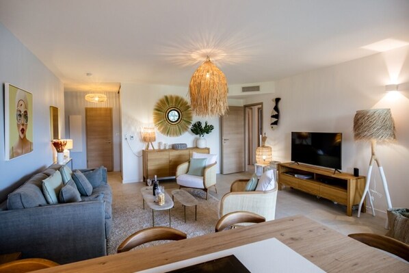 TV connectée, chaîne hi-fi