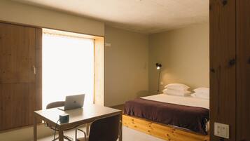 1 habitación, minibar, caja de seguridad en la habitación y escritorio