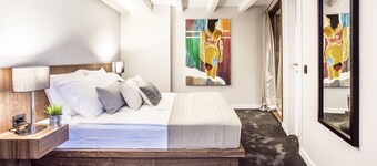 Nomad Luxury Suites