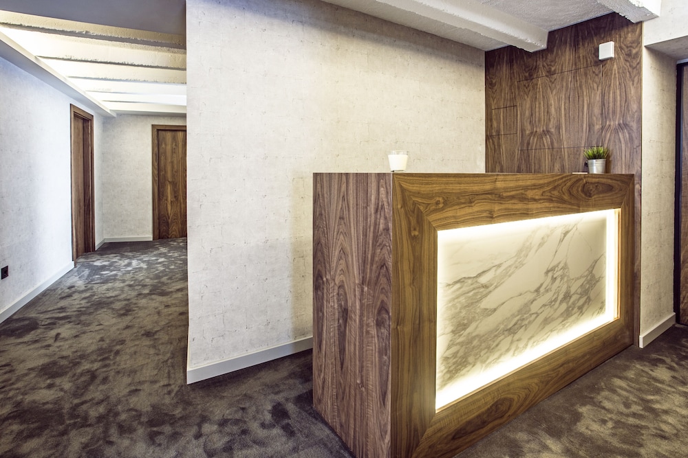 Nomad Luxury Suites by null