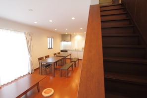 レストラン
