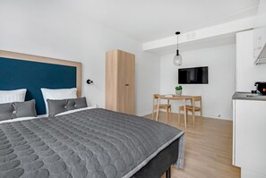 1 chambre, fer et planche à repasser, lit parapluie, Wi-Fi gratuit