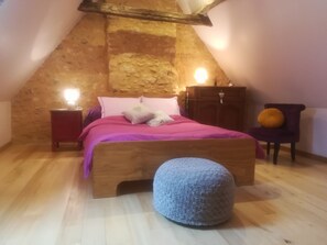 1 makuuhuone, silitysrauta/-lauta, ilmainen Wi-Fi, vuodevaatteet