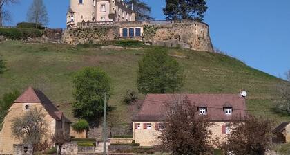 Le chardon des ùnes; In the heart of Périgord Noir