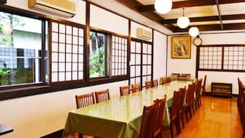 用餐