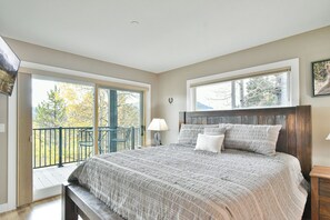 2 bedrooms, iron/ironing board, internet, bed sheets