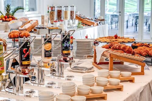 Desayuno completo incluido todos los días