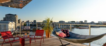 Moxy Bordeaux Hotel