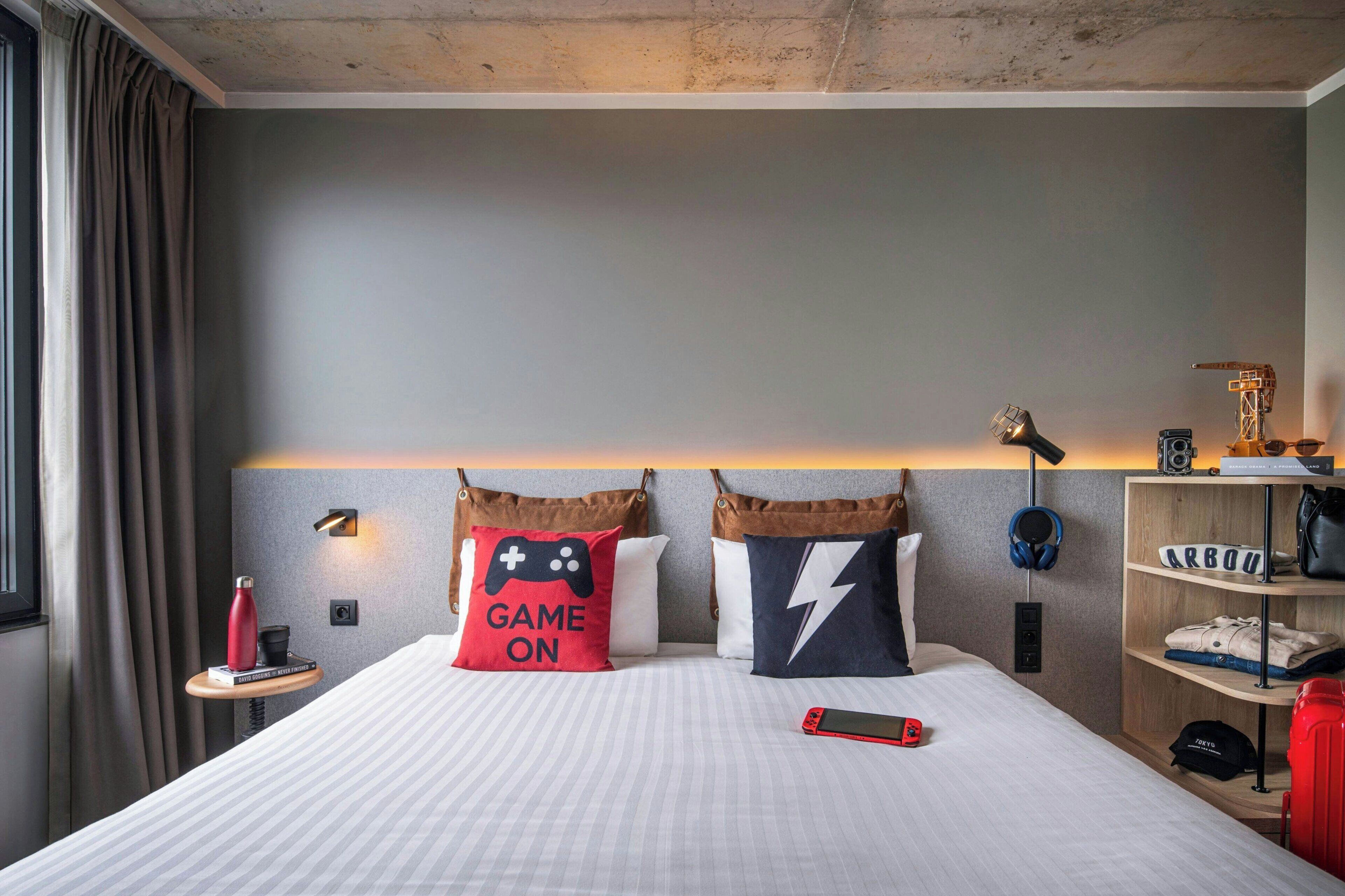 Desk, laptop workspace, blackout drapes, soundproofing