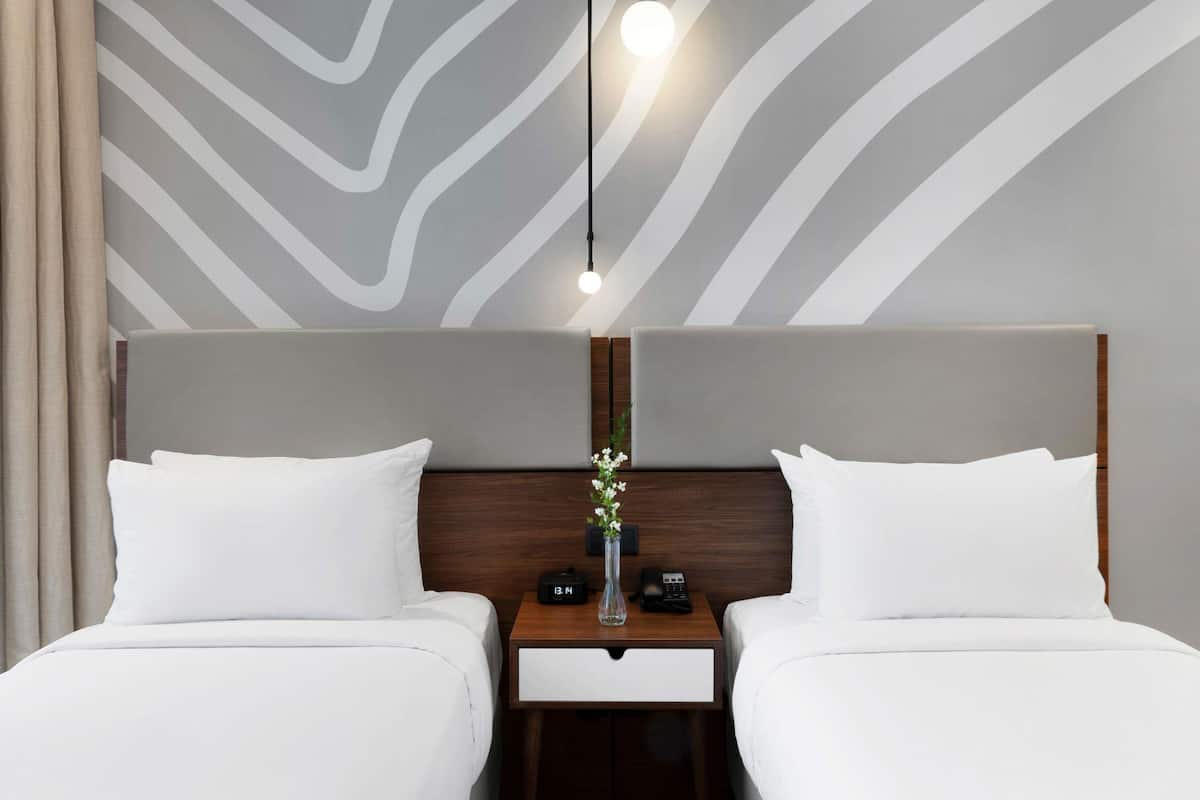 Studio, 2 Single Beds