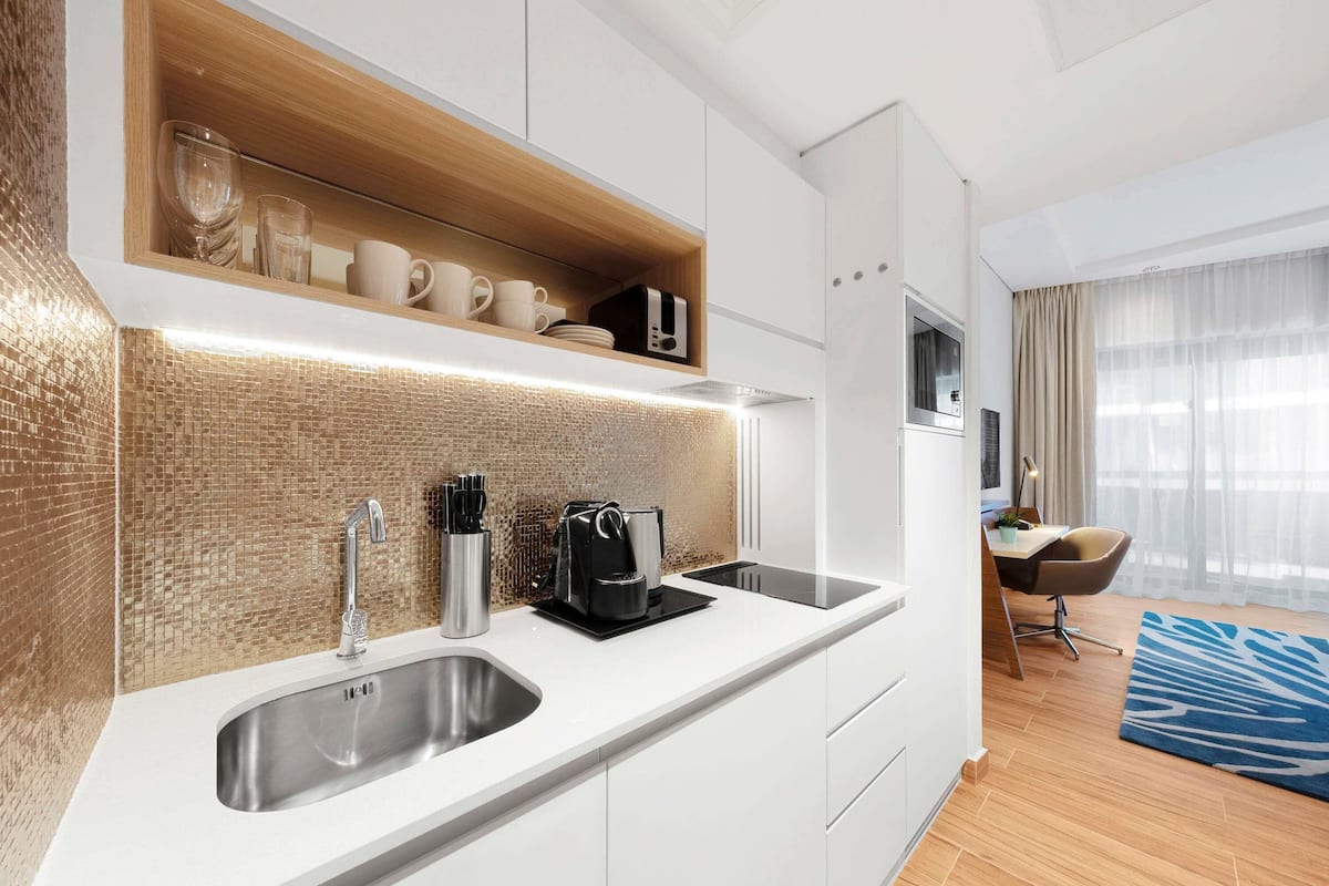 1 bedroom, premium bedding, in-room safe, desk