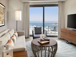 公寓, 1 间卧室, 阳台 | 高档床上用品、客房内保险箱、办公桌、笔记本电脑工作区