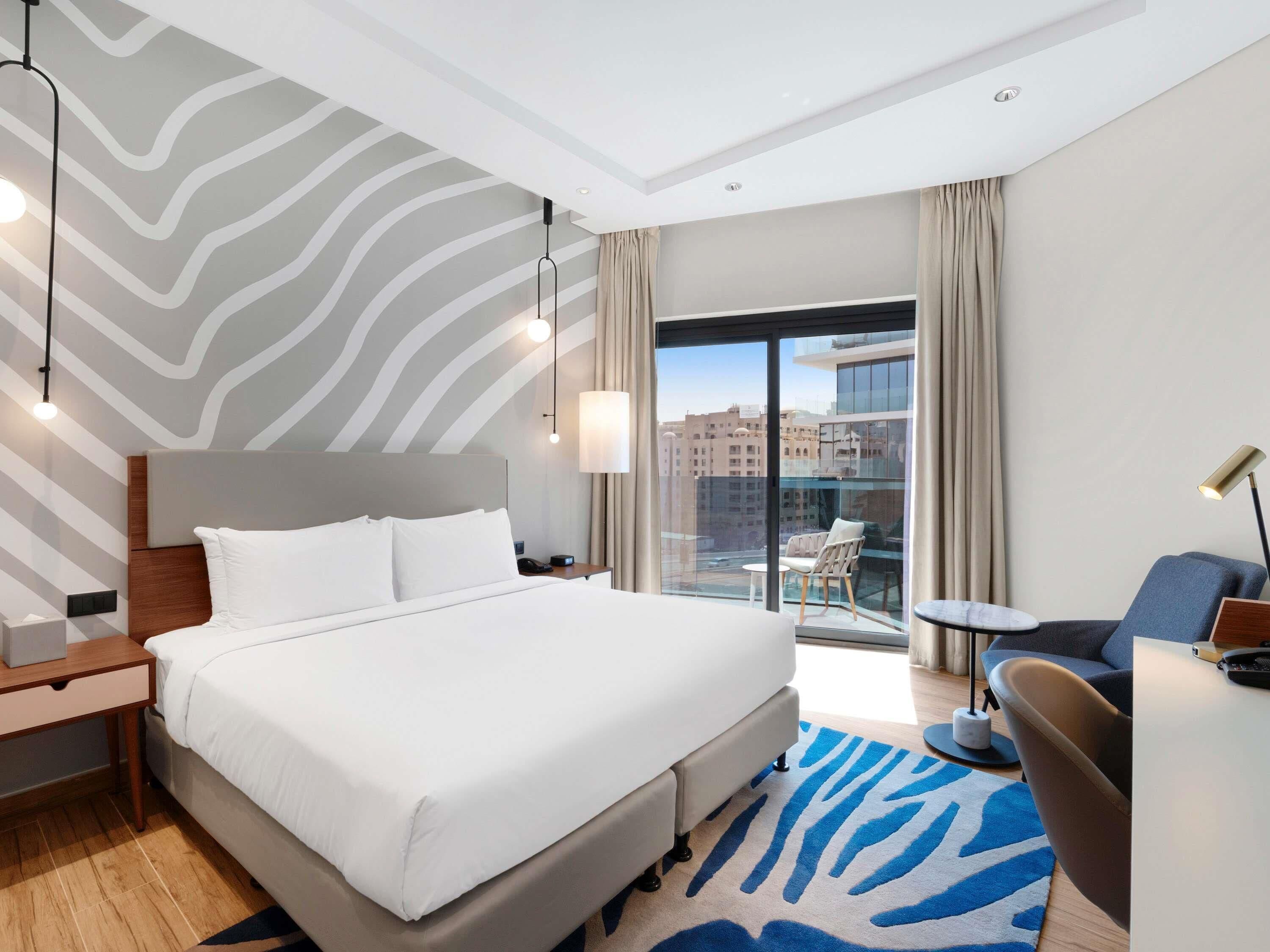Apartment, 1 Bedroom, Balcony | Premium bedding, in-room safe, desk, laptop workspace