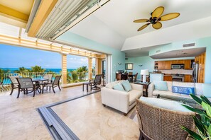 Smart-TV, Bücher, Musikbibliothek, Arbeitsbereiche