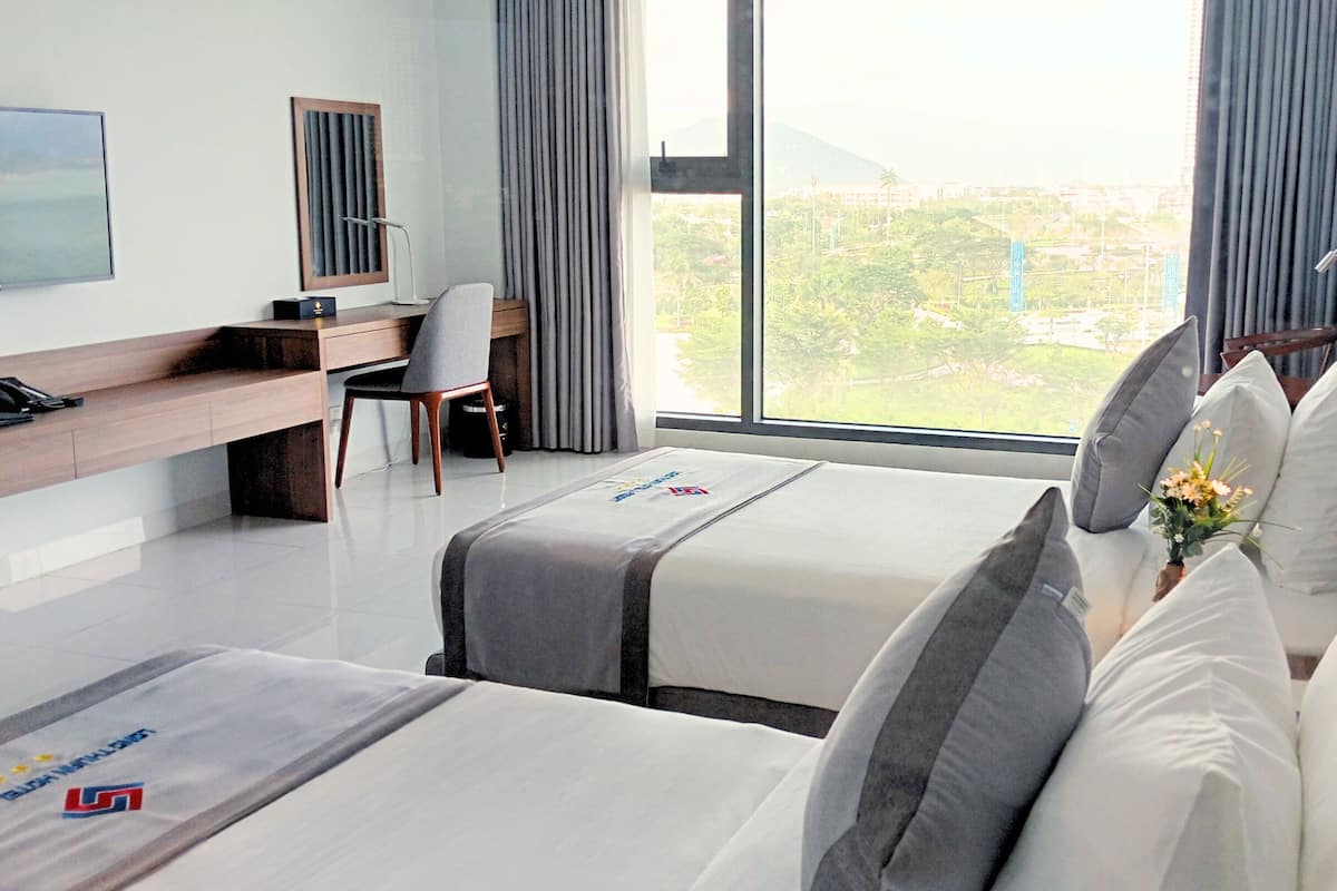 Superior Ocean View Twin | 1 bedroom, in-room safe, desk, rollaway beds