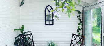 UNIQUE/HISTORIC STAY IN AN 1874 ERA SCHOOLHOUSE!!