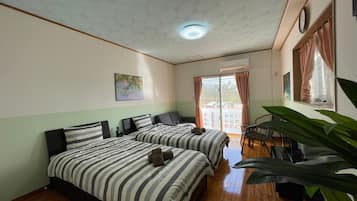 1 bedroom, desk, free WiFi, bed sheets