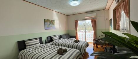 1 habitación, escritorio, wifi gratis y ropa de cama