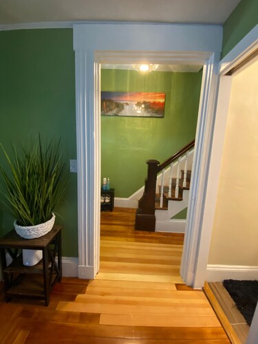 Your Perfect Getaway Awaits: 15 mins to Boston!