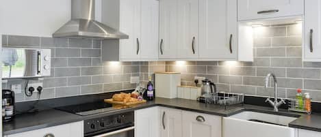 Lave-vaisselle, chaise haute