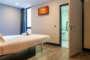 Accessible Double with Window | Memory foam beds, soundproofing, iron/ironing board, free WiFi