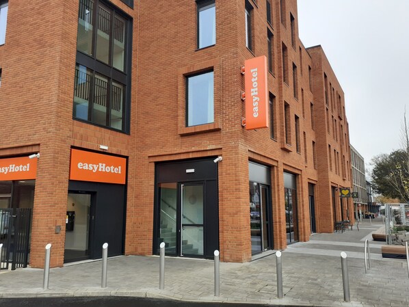 Exterior - easyhotel Oxford (Oxford)