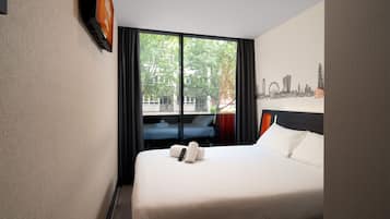 Double Room with Window | Individually decorated, individually furnished, free WiFi, bed sheets