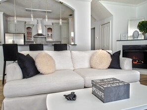 TV, fireplace, offices