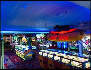 Apartment, Multiple Beds | Casino - Lovely 2-bed Static Caravan in Rhyl (Rhyl)