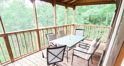 The Cabin on Current River with Private Gravel Bar!!