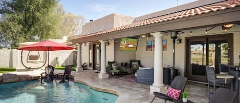 Outdoor pool, a heated pool