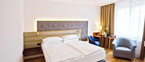 Standaard tweepersoonskamer, niet-roken | 1 slaapkamer, hypoallergeen beddengoed, een kluis op de kamer