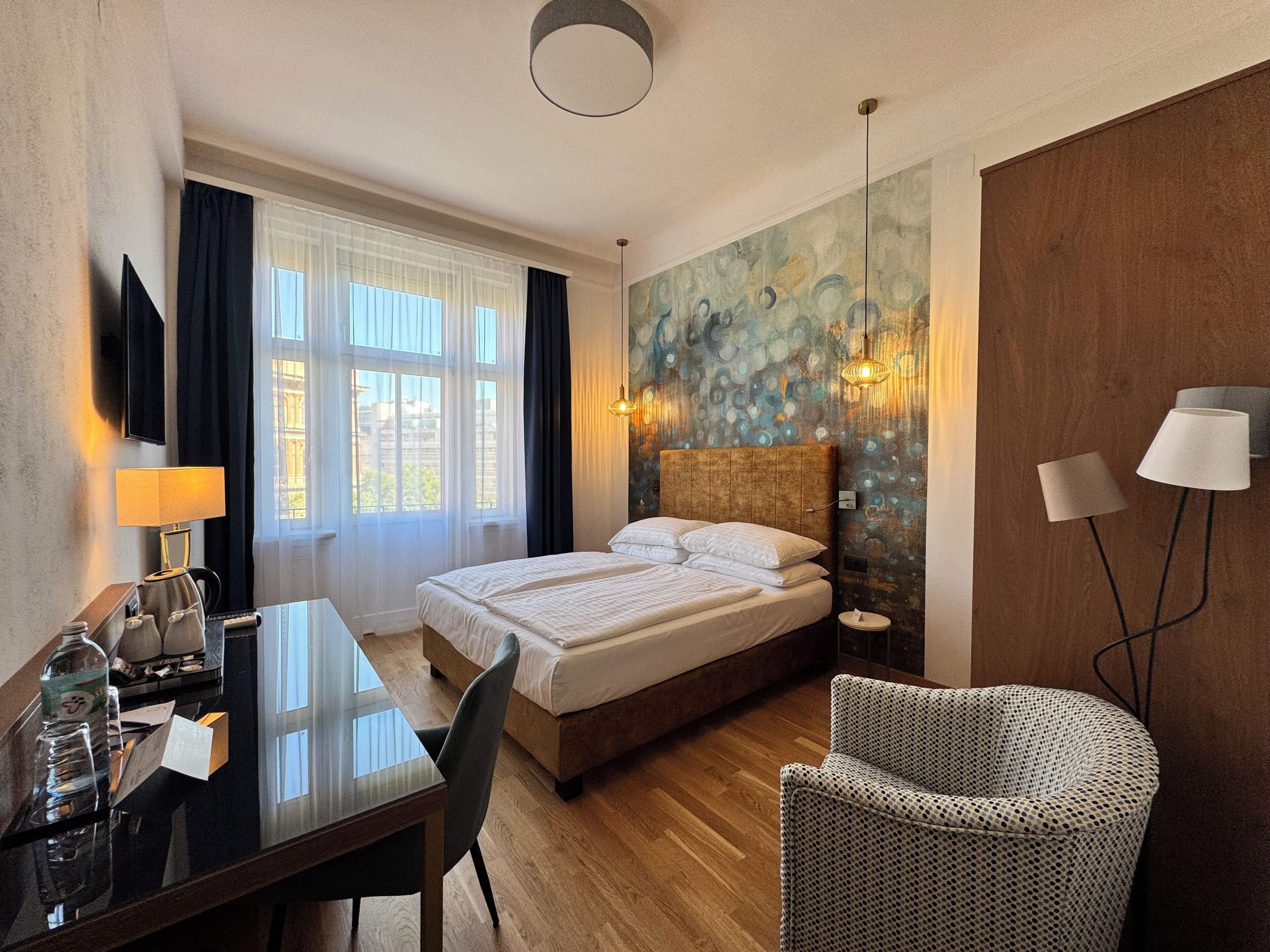 standard double room, non smoking | 1 bedroom, hypo-allergenic bedding, in-room safe, individually decorated