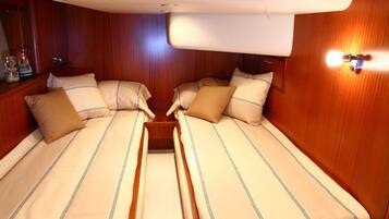 2 chambres, bureau, draps fournis