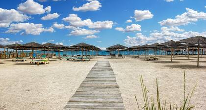 2 BR semi-detached Villa Sequoia 5p