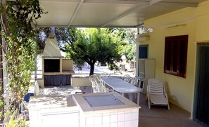 屋外ダイニングエリア