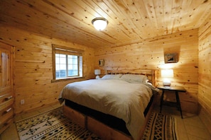 4 bedrooms, iron/ironing board, travel cot, WiFi