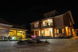 บริเวณภายนอก