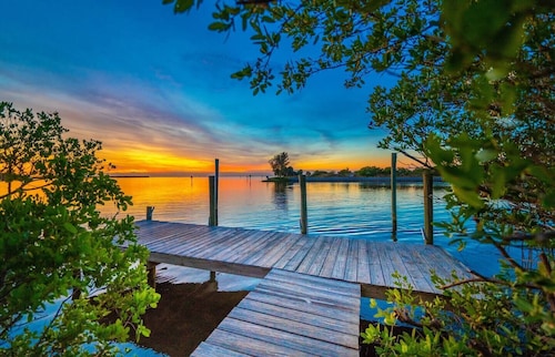 Beach happy Geataway!