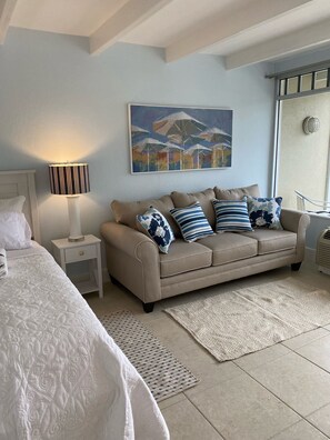 1 bedroom, desk, free WiFi, bed sheets